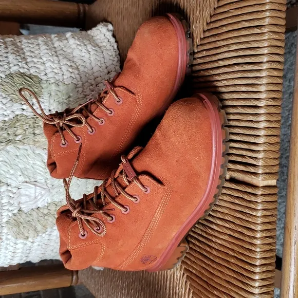 Timberland waterproof boots, girls size 2.5