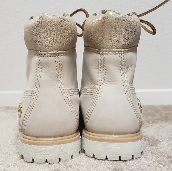 Timberland Womens 6&quot; Limited Edition A18L5 Beige/Gold boots