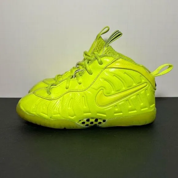 Toddlers NIKE Little Posite One Volt Sneakers / Size 9C