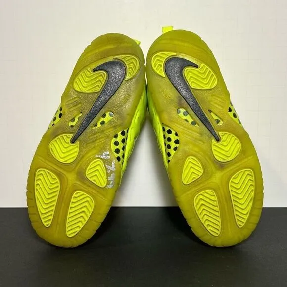 Toddlers NIKE Little Posite One Volt Sneakers / Size 9C