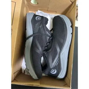 Topo Athletic Magnifly 4 Black Charcoal Running Shoes Sneakers 8