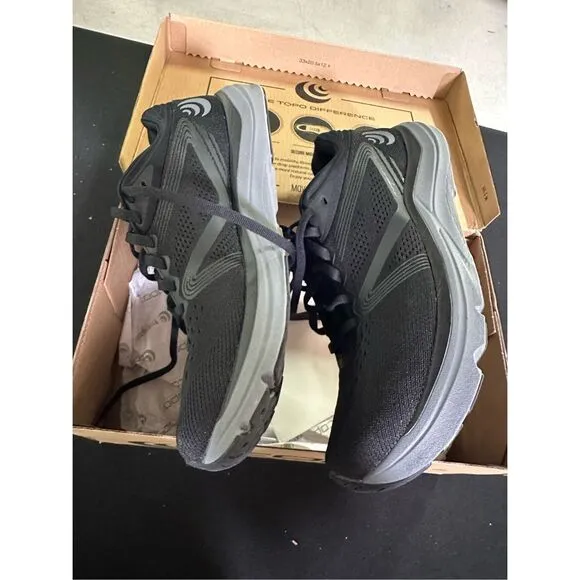 Topo Athletic Magnifly 4 Black Charcoal Running Shoes Sneakers 8