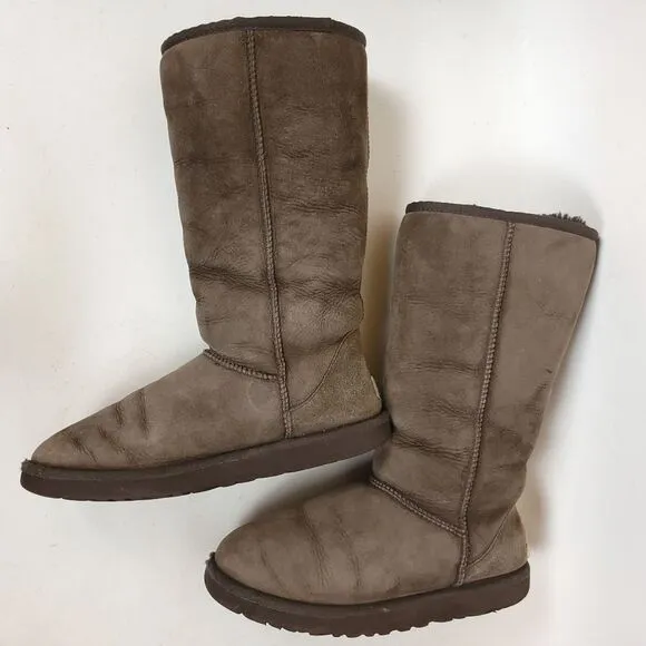 Ugg Australia CLASSIC TALL CHOCOLATE Boots Womens Brown Suede Winter Size 8W