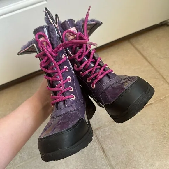 UGG Butte II patent Waterproof Winter Boots fur purple size 2 boot print glitter