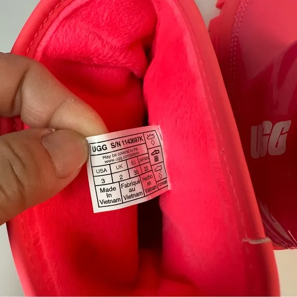 UGG Classic Brellah Mini Girl Super Coral Hot Pink Slouchy Waterproof Rain Boots