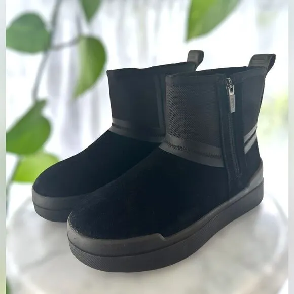 UGG Classic Tech Mini Waterproof Suede Winter Boots Size 5