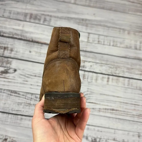 Ugg denhali hiker ankle boots size 8.5