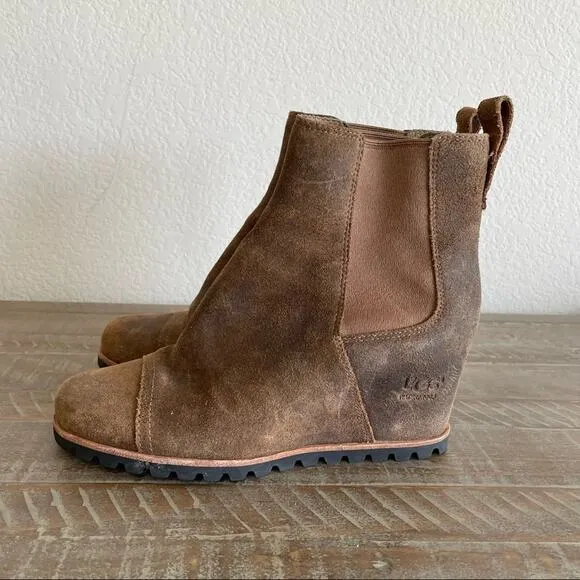 UGG Pax Boots