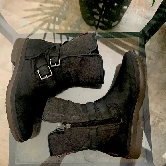 UGG Simmens Waterproof Leather Boots