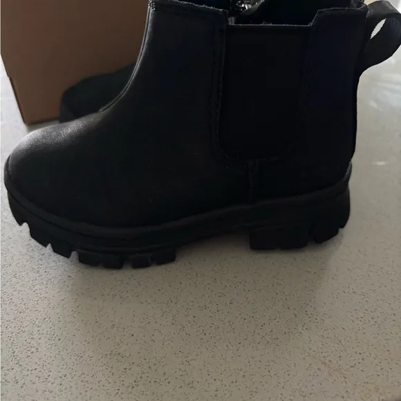 UGG Toddler Ashton Chelsea Boots