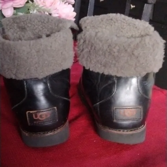 UGG WATERPROOF LEATHER BOOTS