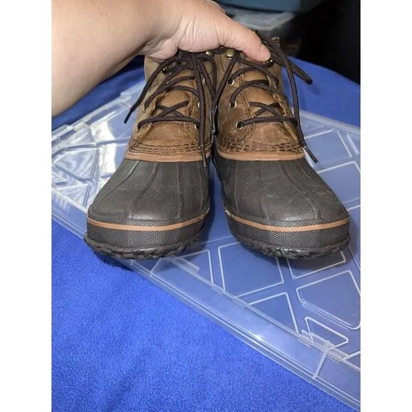 UGG Waterproof Zetik Leather Duck Boots Men’s Brown Tan Tops 1017304 Sz 9