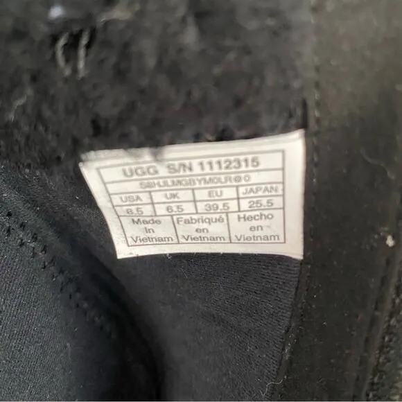 Ugg Zarina Black Waterproof Boots NWOB size 8.5