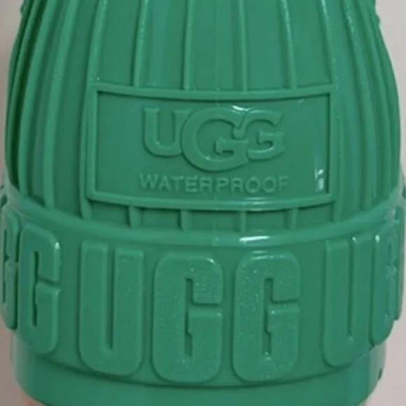 ⭐️💚💚UGG WATERPROOF BOOTS💚💚