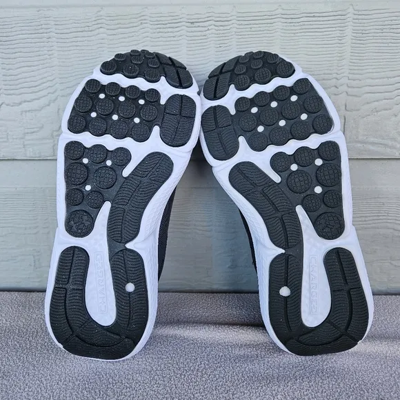Under Armour Black and White Sneakers with Breathable Mesh and Cushioned Sole