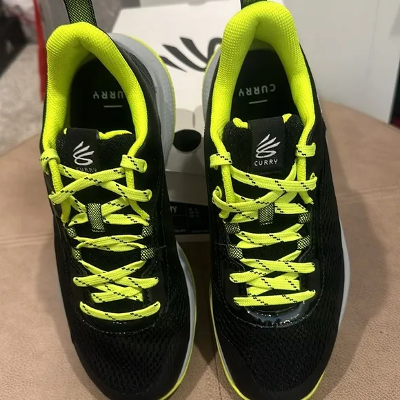 Under Armour Curry 3Z6 Big Kids' Basketball Shoes. Boys 7Y