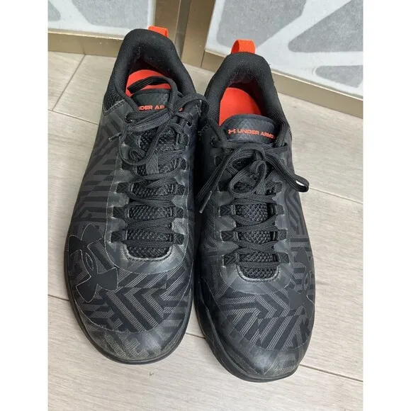 Under Armour UA CHARGED LEGEND TR STRIPE Sneakers Men 9 Eu 42.5 shoes