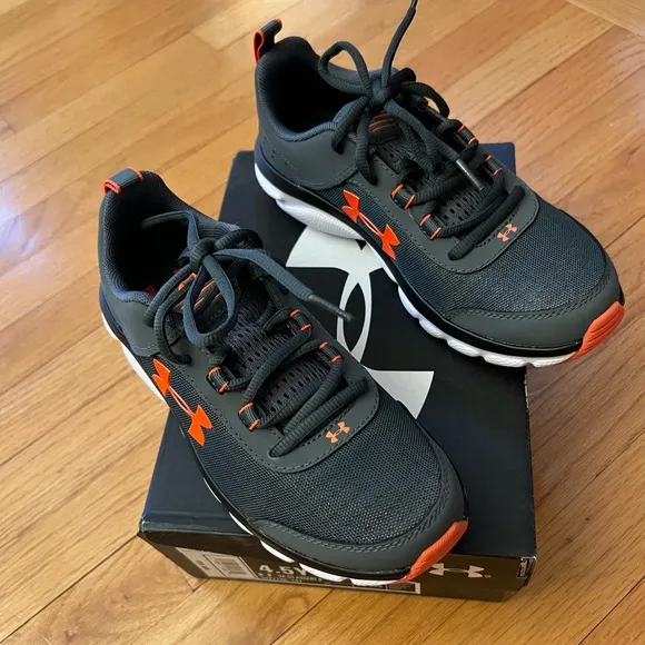 Under armour youth running shoes UA Assert 8