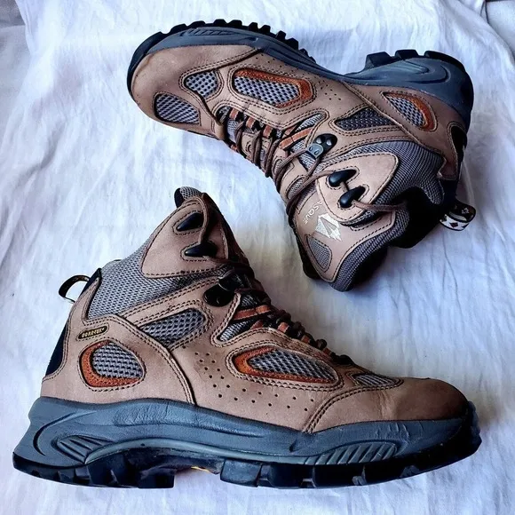 Vasque Breeze 7466 Men's Gore-Tex Leather Hiking Boots Brown Size 9 M