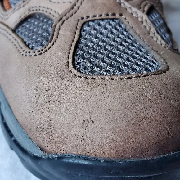 Vasque Breeze 7466 Men's Gore-Tex Leather Hiking Boots Brown Size 9 M