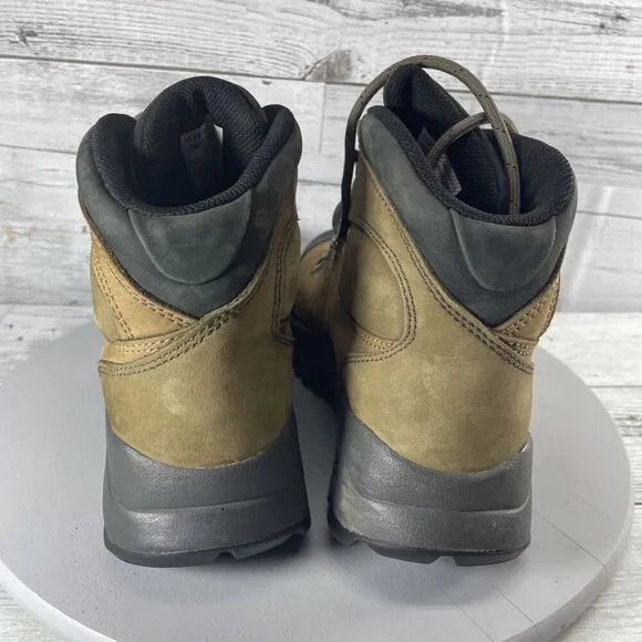 Vasque Boots Women Size 7 Wasatch GoreTex Waterproof Hiking Brown Vibram 7177