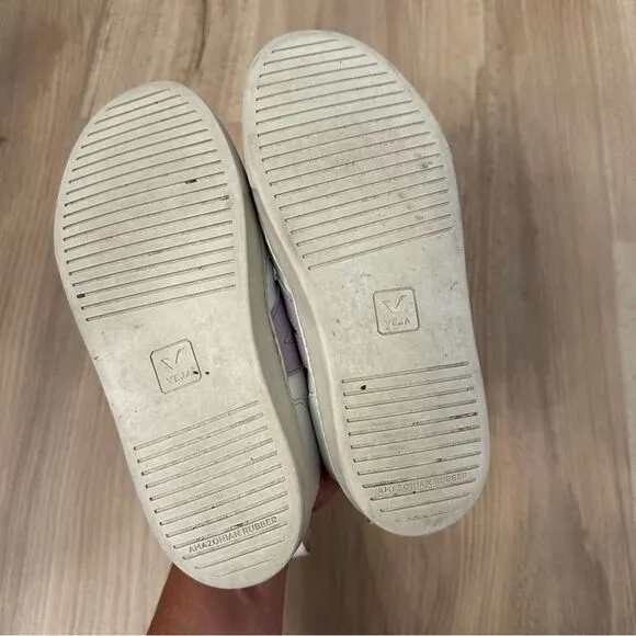 Veja Sneakers Tennis Shoes