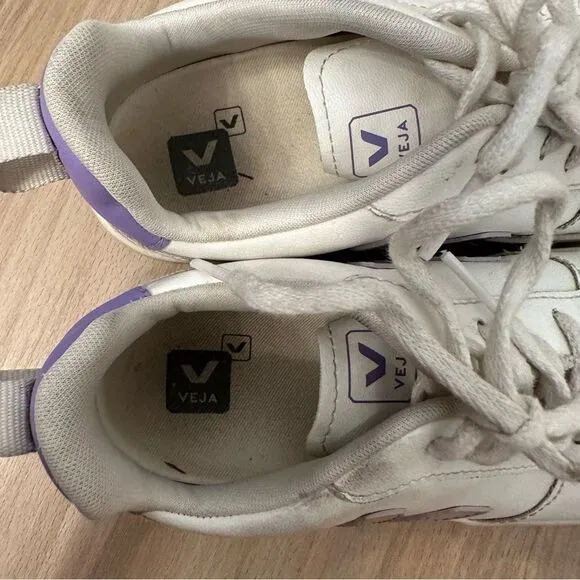 Veja Sneakers Tennis Shoes