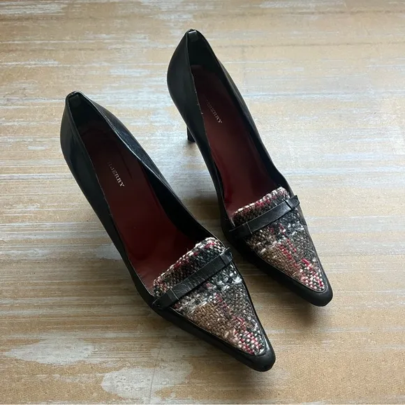 Vintage Burberry Novacheck Leather Heels Preppy Career Work Wear Womens 9.5