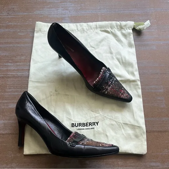 Vintage Burberry Novacheck Leather Heels Preppy Career Work Wear Womens 9.5