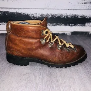 Vintage Danner Sz 7.5 A Mountain Light Cascade Leather Hiking Boots Vibram 46490
