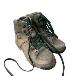 Vintage LL Bean Gore-Tex Green Hiking Boots size 9 women’s