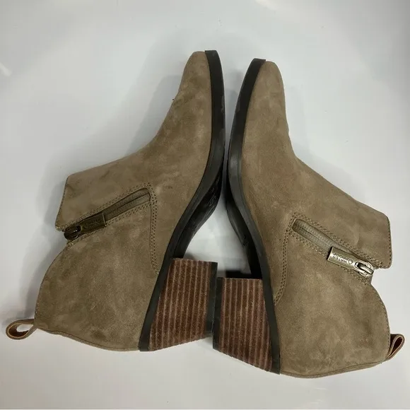 Vionic Cecily ankle boots waterproof tan size 8.5
