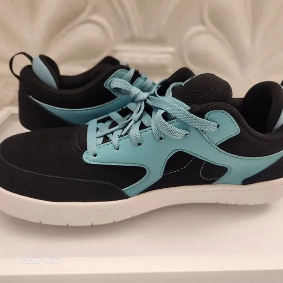 Volcom Vitals Composite Toe Work Sneaker - Women's. NIB Size 11 Wide