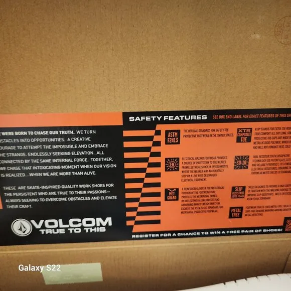 Volcom Vitals Composite Toe Work Sneaker - Women's. NIB Size 11 Wide