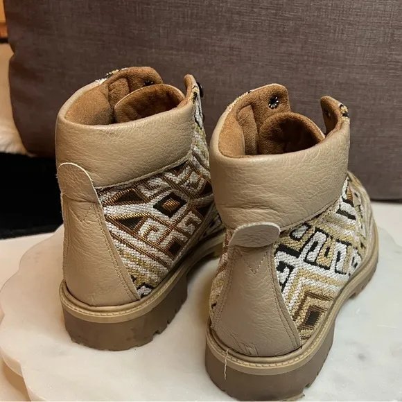 Weavers Alaska Unique Handmade Boots Size EU 39/9 Women’s