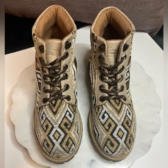 Weavers Alaska Unique Handmade Boots Size EU 39/9 Women’s