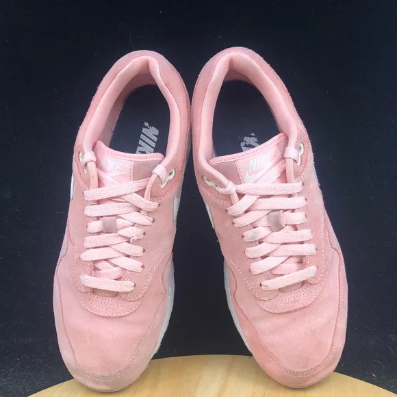 WMNS Nike Air Max 1 Nike ID Women's Running Shoes, 943757 900 Size 8 Pink