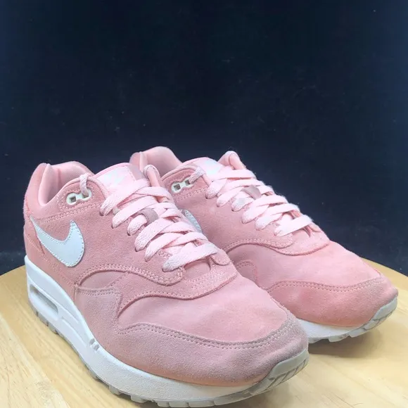 WMNS Nike Air Max 1 Nike ID Women's Running Shoes, 943757 900 Size 8 Pink