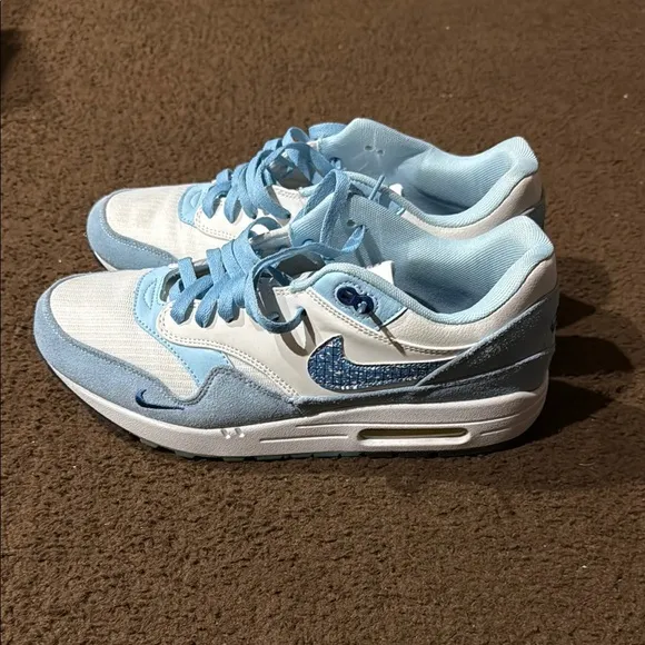 Women's Blue and White Sneakers