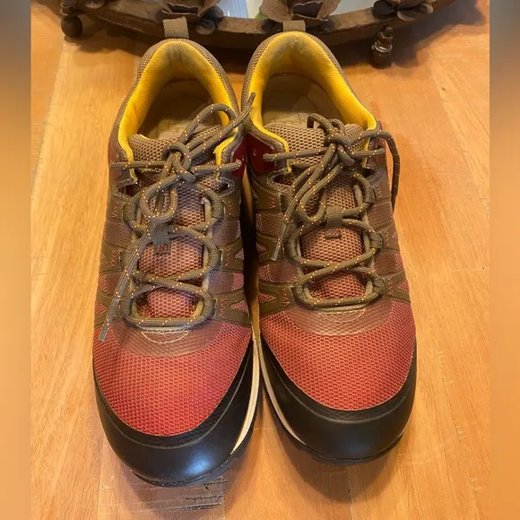 Women's Dansko Phylicia walnut mesh Waterproof Hiking Shoes Sz EUR 39/ US 8.5-9