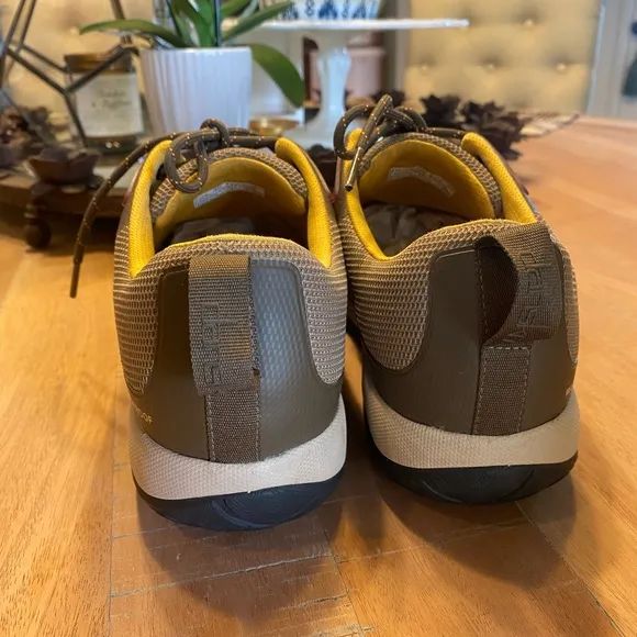 Women's Dansko Phylicia walnut mesh Waterproof Hiking Shoes Sz EUR 39/ US 8.5-9