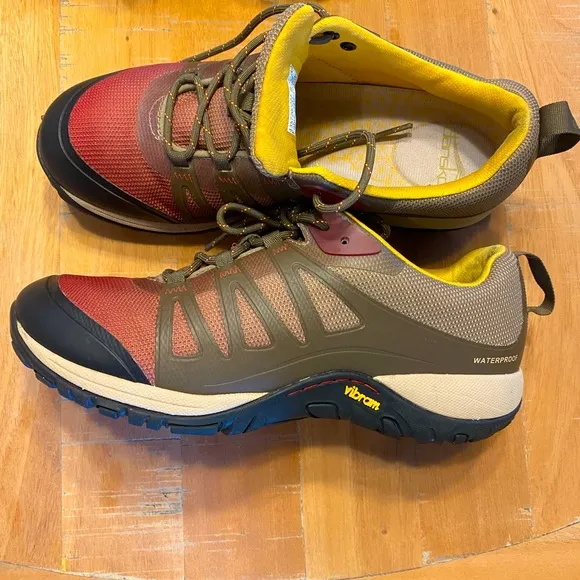 Women's Dansko Phylicia walnut mesh Waterproof Hiking Shoes Sz EUR 39/ US 8.5-9