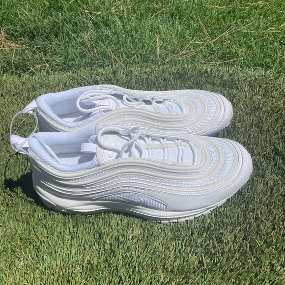 Women’s Nike Air Max 97 Running shoes sz 11.5