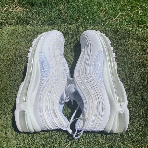 Women’s Nike Air Max 97 Running shoes sz 11.5
