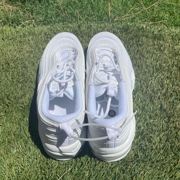 Women’s Nike Air Max 97 Running shoes sz 11.5