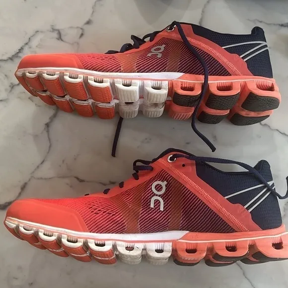 Women’s on running cloud low shoes