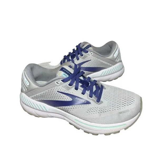 Women’s brooks adrenaline 22 athletic running shoes size 7.5 B