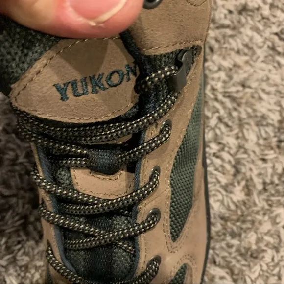 Yukon Hiking Boots