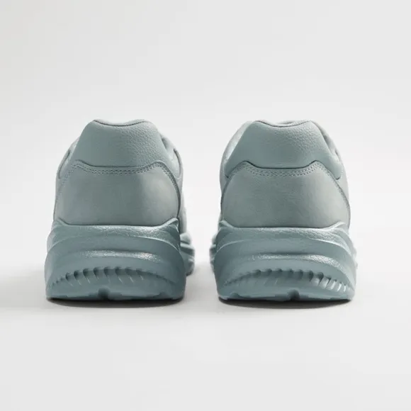 ZARA SOLID COLOR RUNNING SHOES SZ 7