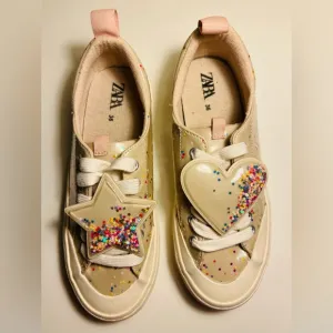ZARA VINYL STAR AND HEARTS SHOES